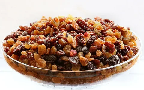 فروش استثنایی + قیمت مناسب کشمش سایه خشک